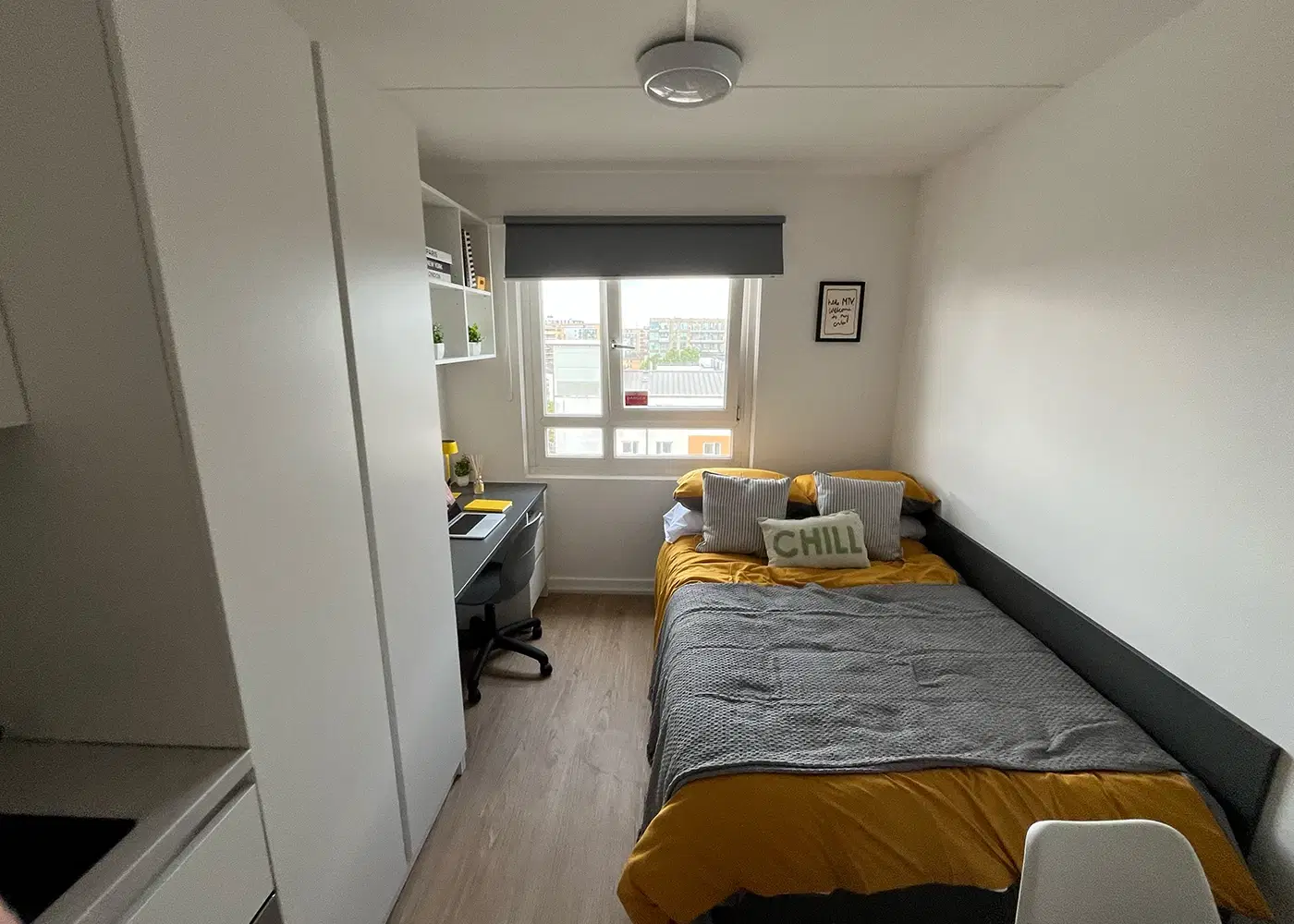 LST McMillan Student Village, London – King Studio