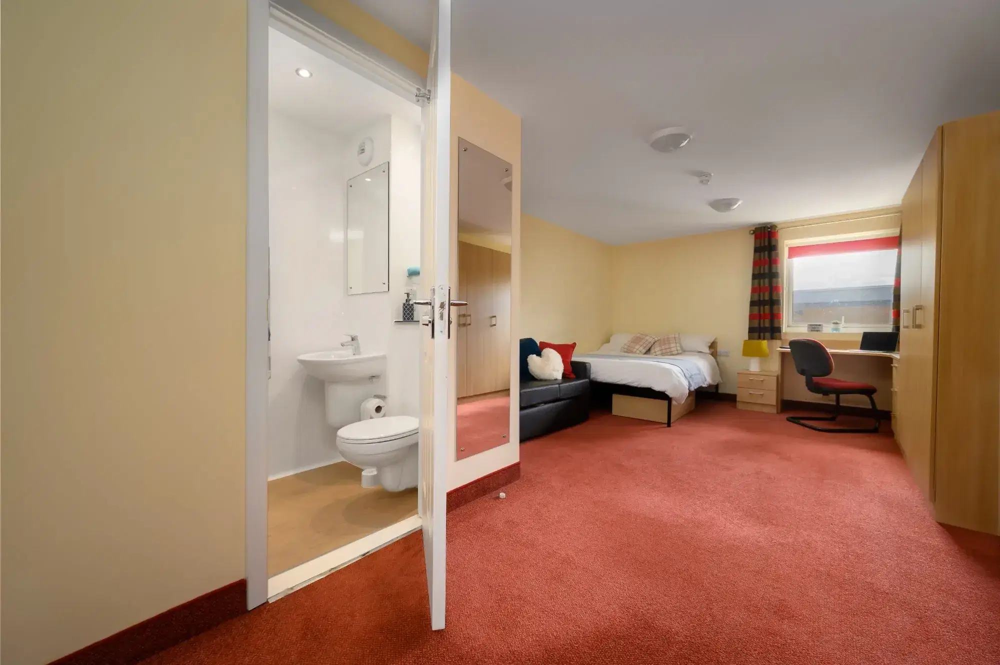 Cadnam Hall, Birmingham – 4 Bed Deluxe