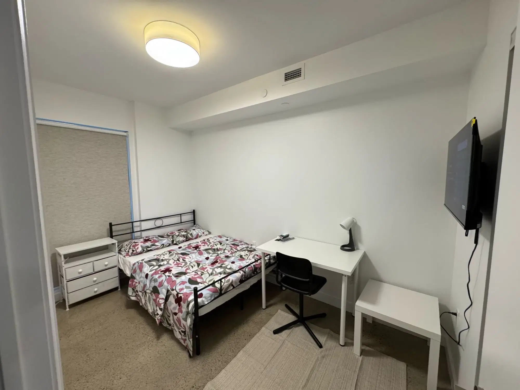YVR M5, Toronto – Deluxe Room - 1 [41 River St - 26]