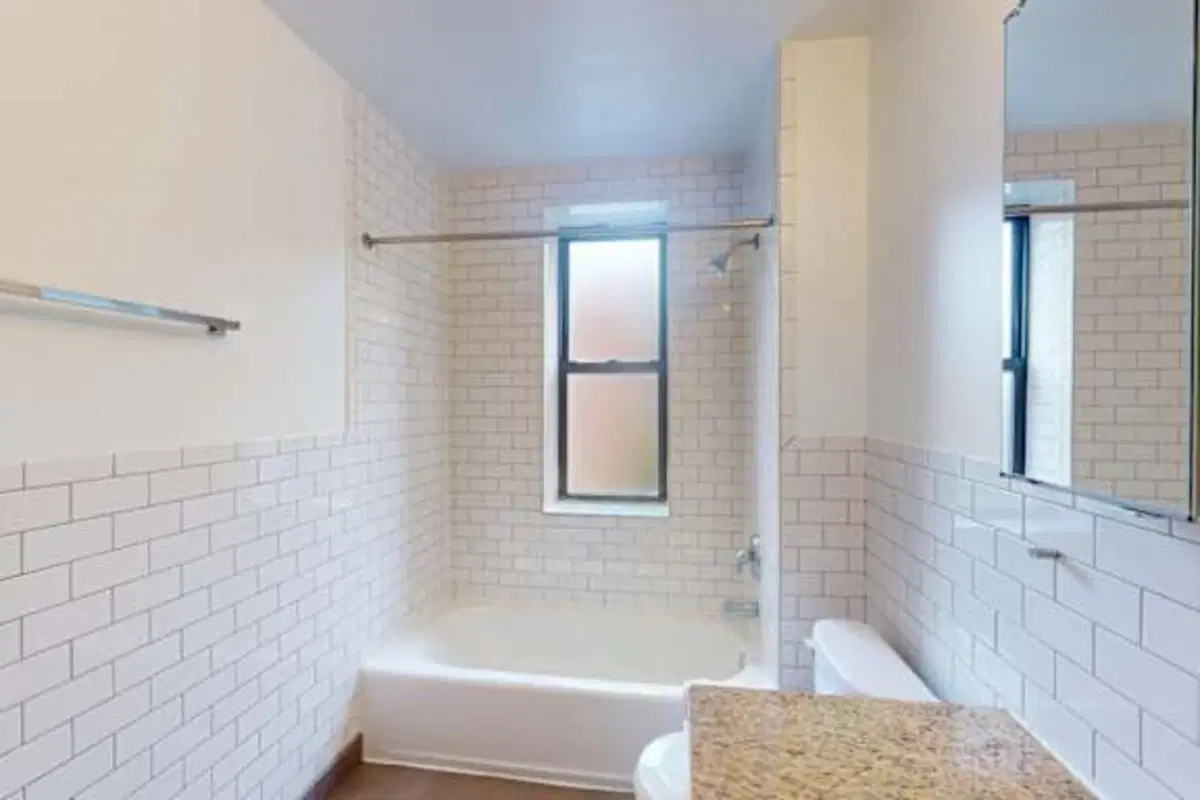 5401-5409 S. Cottage Grove Avenue, Chicago – 3 Bed 1 Bath