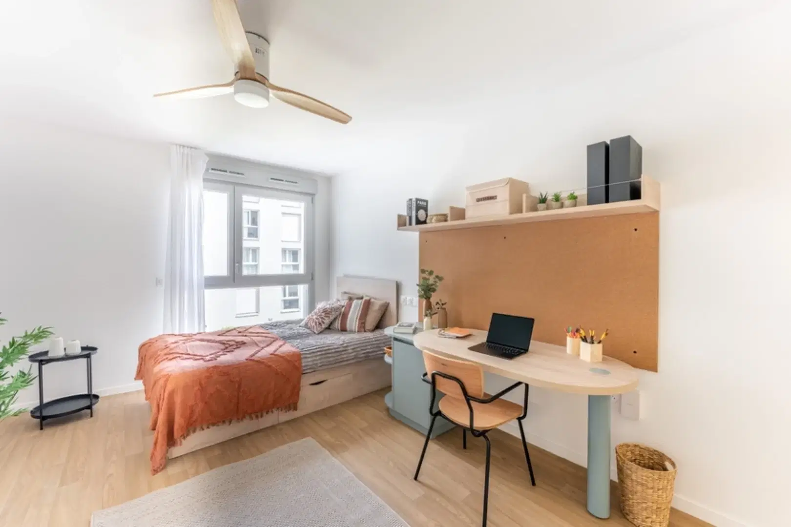 Canvas Bordeaux East, Bordeaux – Silver Studio