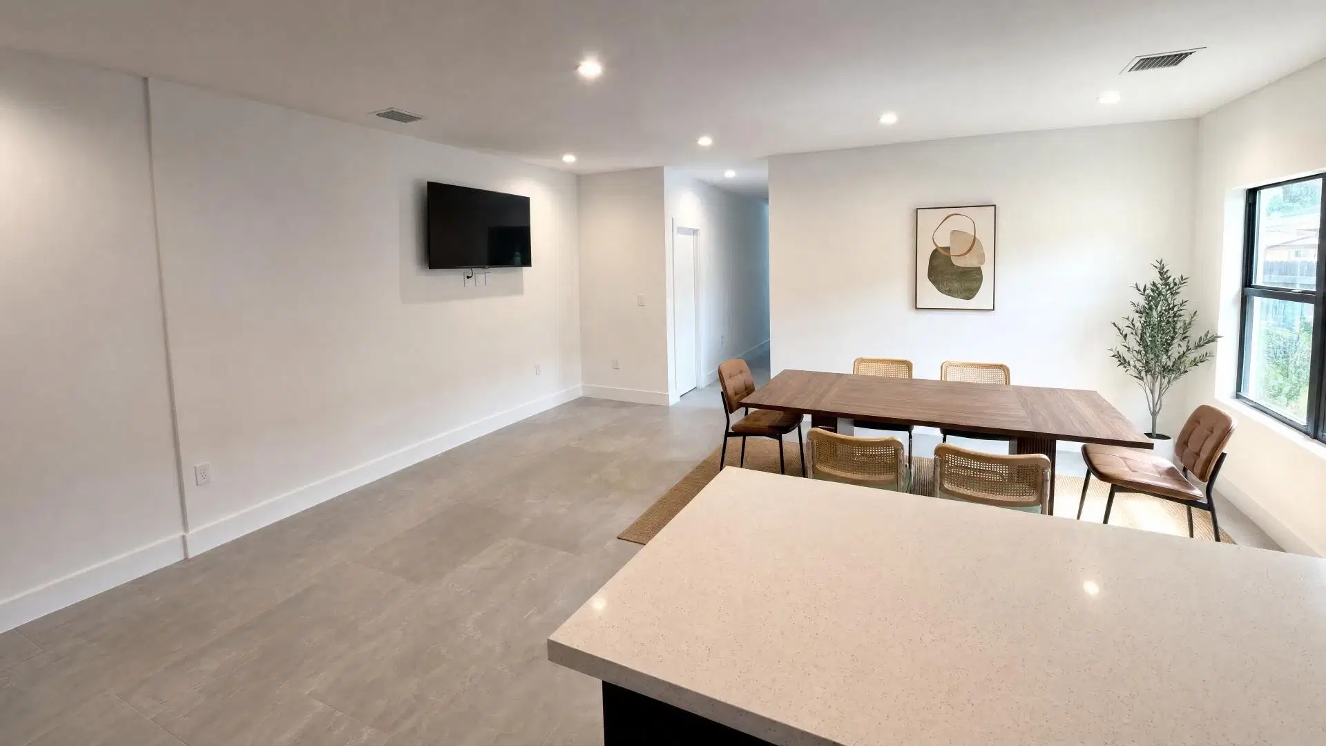2151 NW 1st Terrace, Miami – Common Area