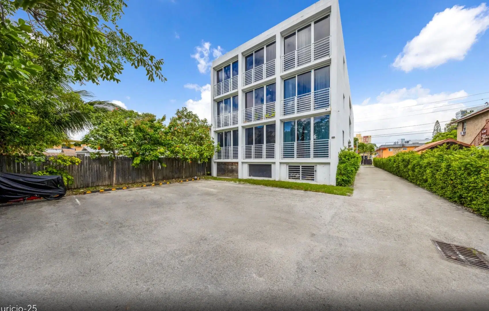 SW 3rd St Portfolio, Miami – Exterior