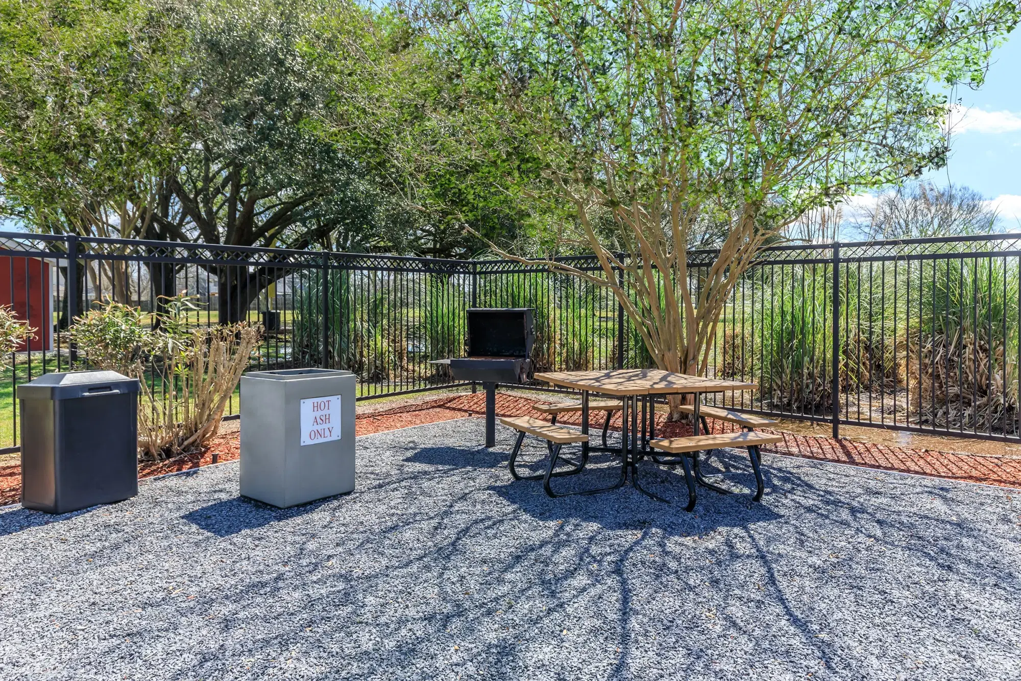 The Arts Apartments at Bluebonnet Place, Baton Rouge – Exterior
