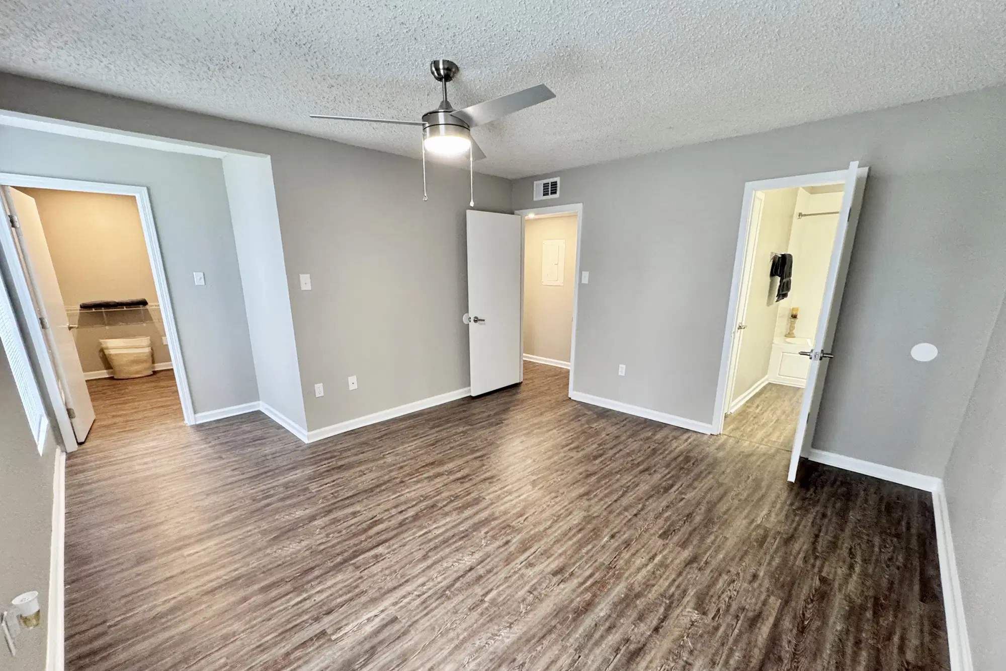 The Arts Apartments at Bluebonnet Place, Baton Rouge