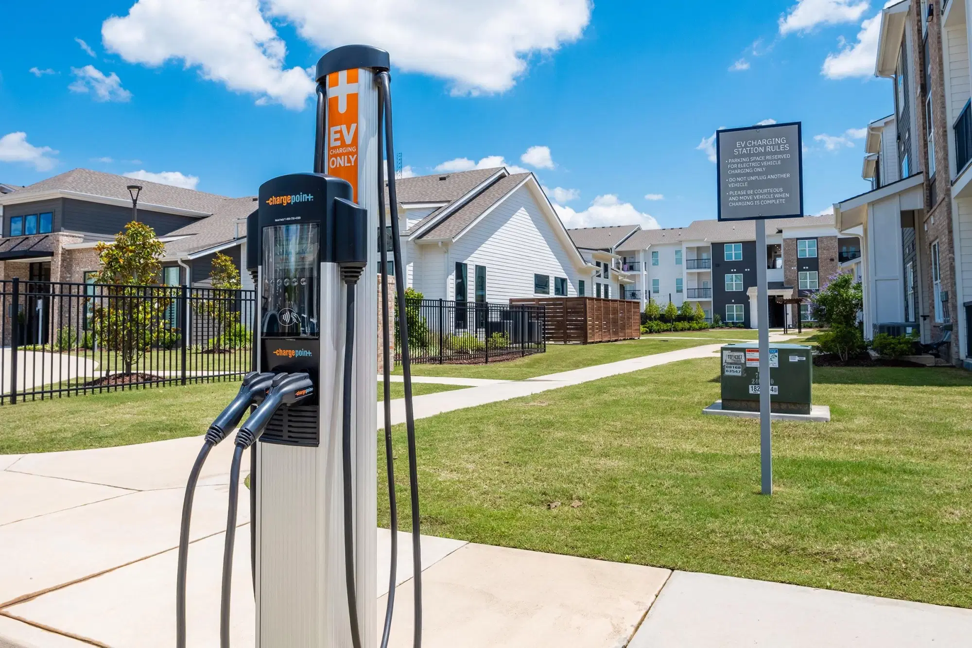 Bluebonnet Reserve, Baton Rouge – Exterior