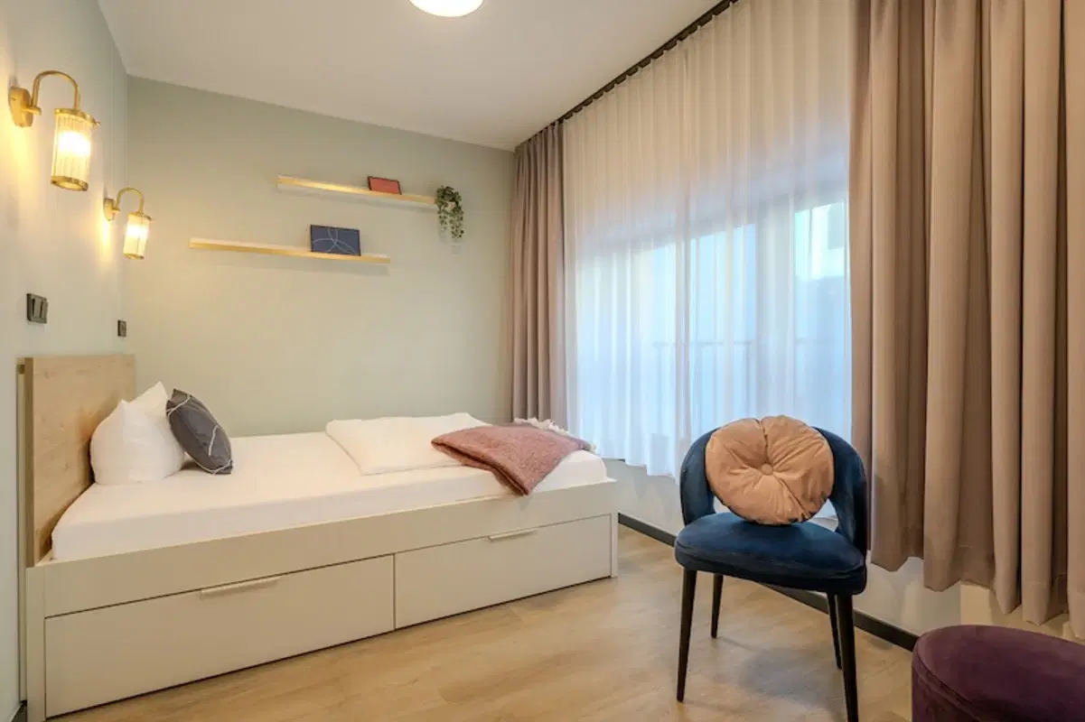 The Base, Berlin – The Grand
