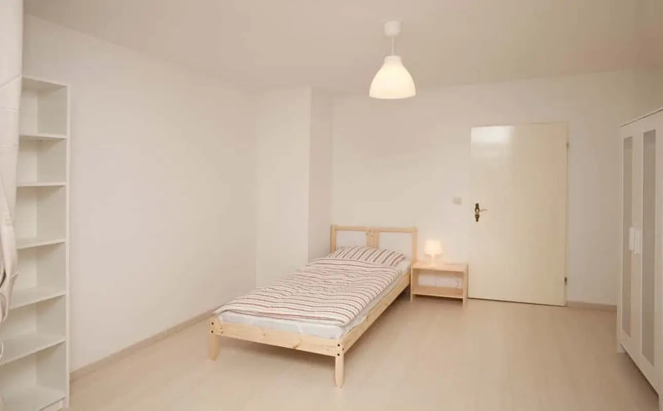 SPC 10551, Berlin – #65319: Room in 4 Bedroom 1 Bathroom (Stromstraße)
