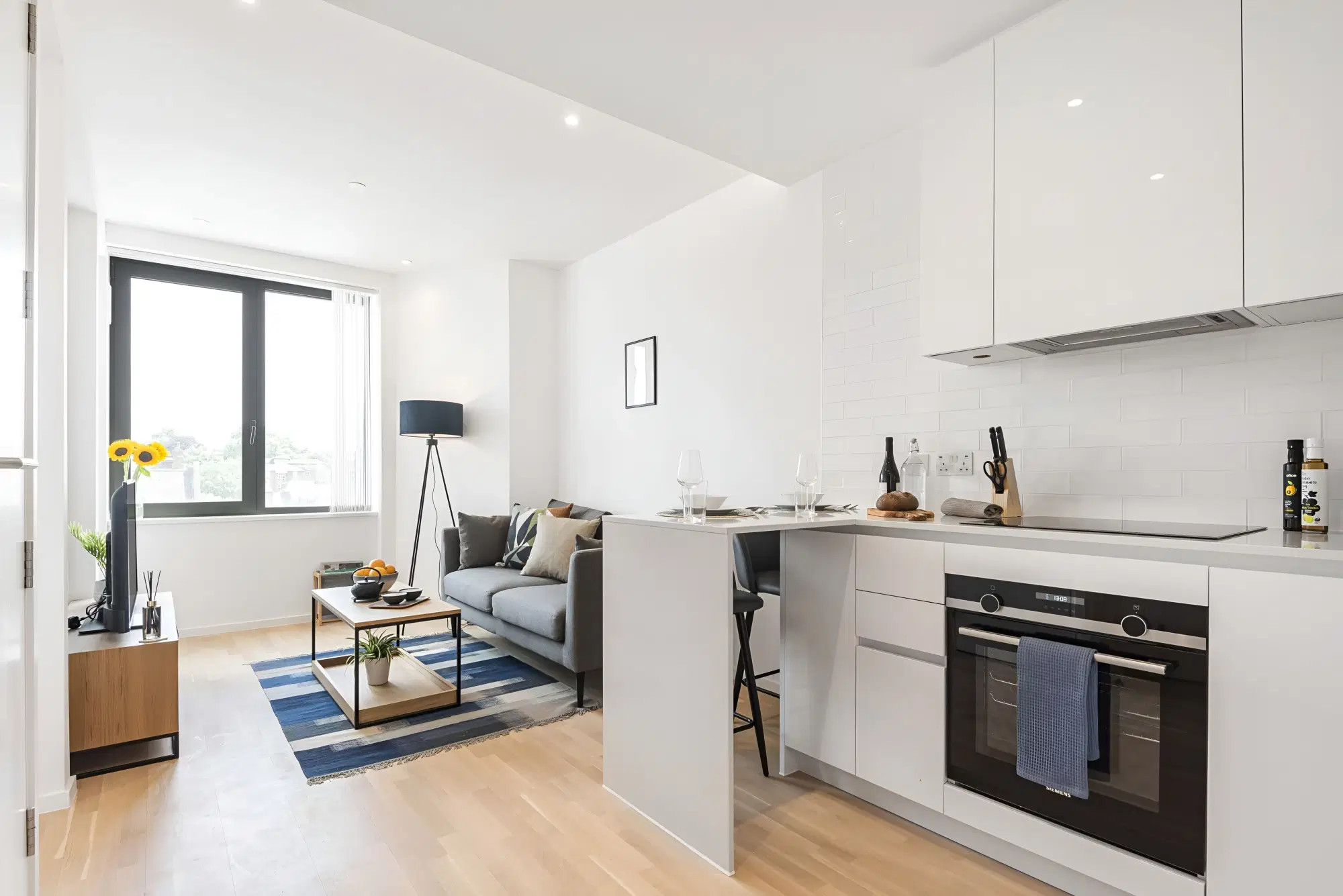 Town Centre, Reading – 1 Bedroom 1 Bathroom Flat