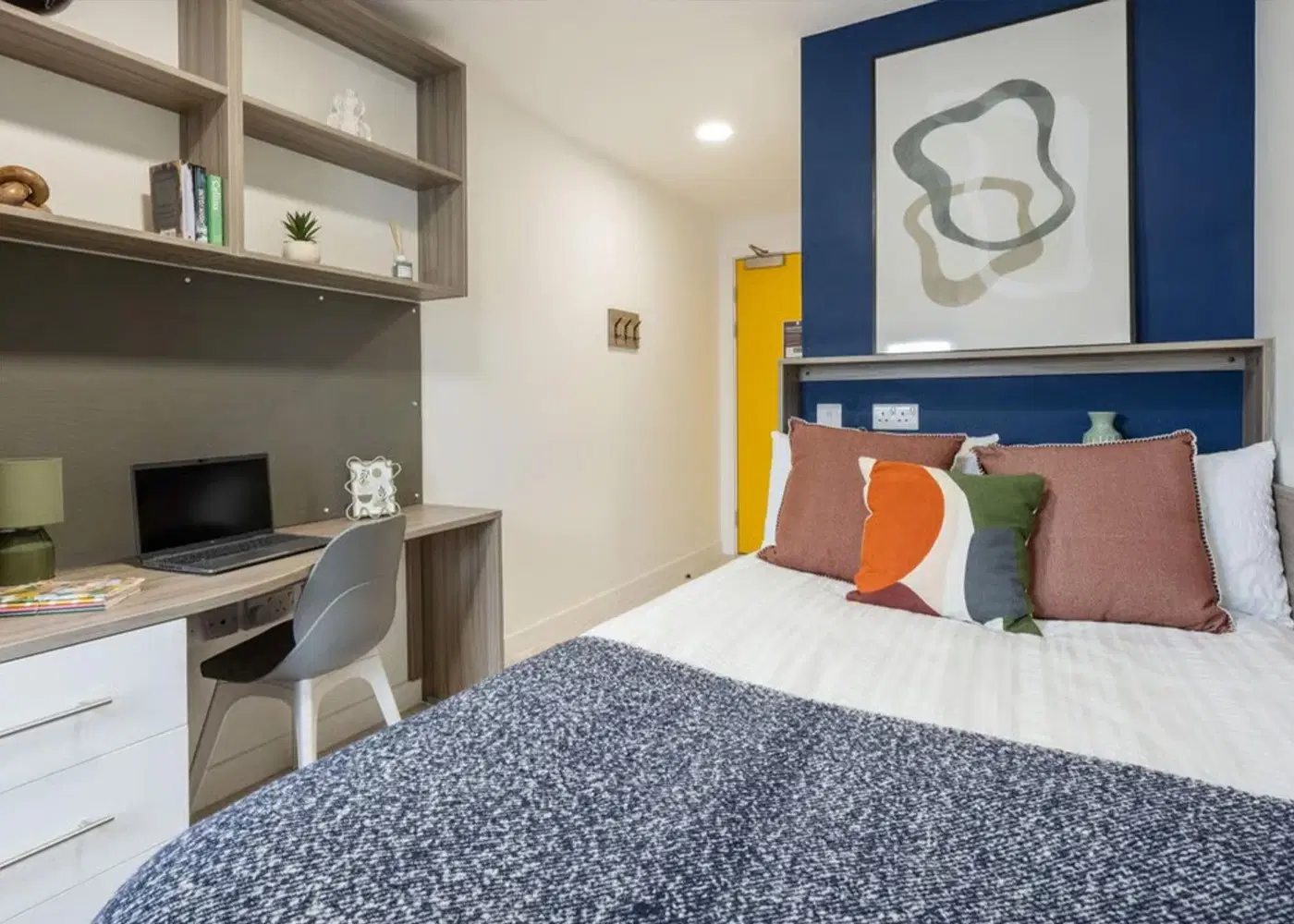 LST Foundry Courtyard, Glasgow – Bronze Ensuite