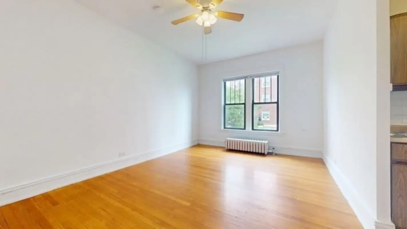 5300-5308 S. Hyde Park Boulevard, Chicago – 1 Bed 1 Bath