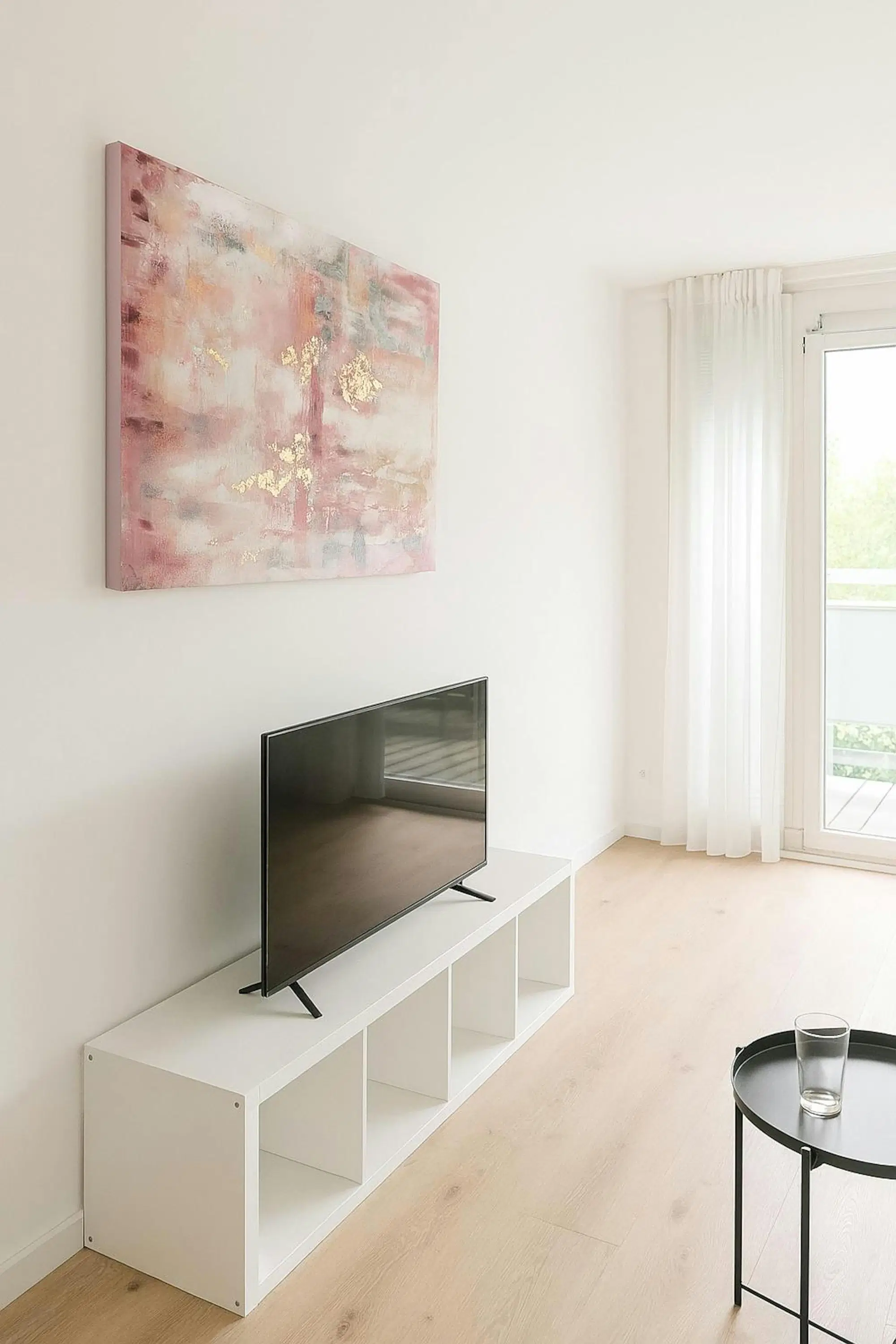 MHM 81477, Munich – Amenities
