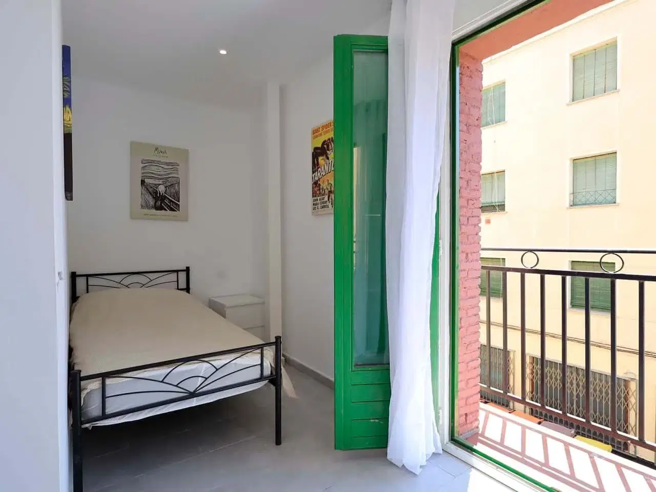 SPC 28011, Madrid – #191854: 5 Bed 2 Bath Room (private room Calle Guadarrama)