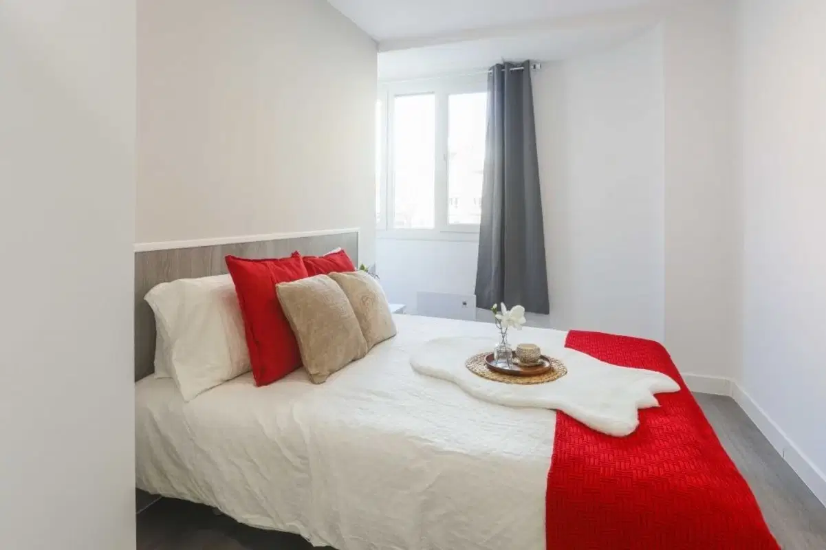 SPC 28045, Madrid – #12642: 8 Bed 2 Bath Room (Habitación moderna en calle del Ferrocarril)