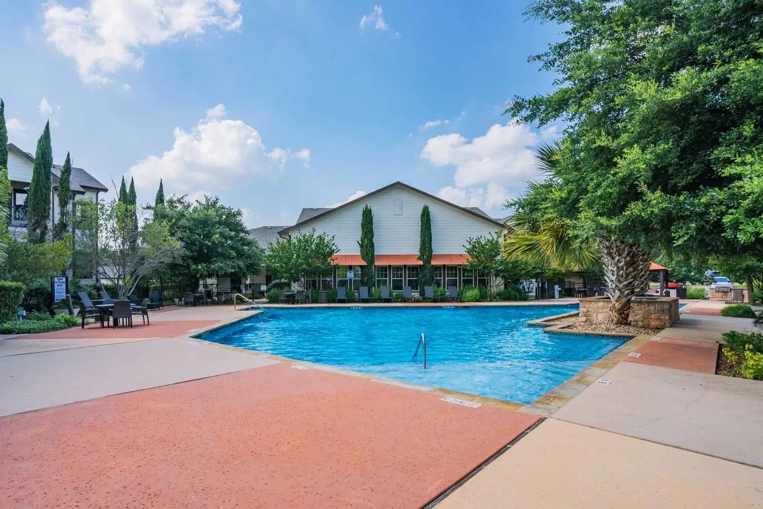 Oxford at Tech Ridge, Austin – Exterior