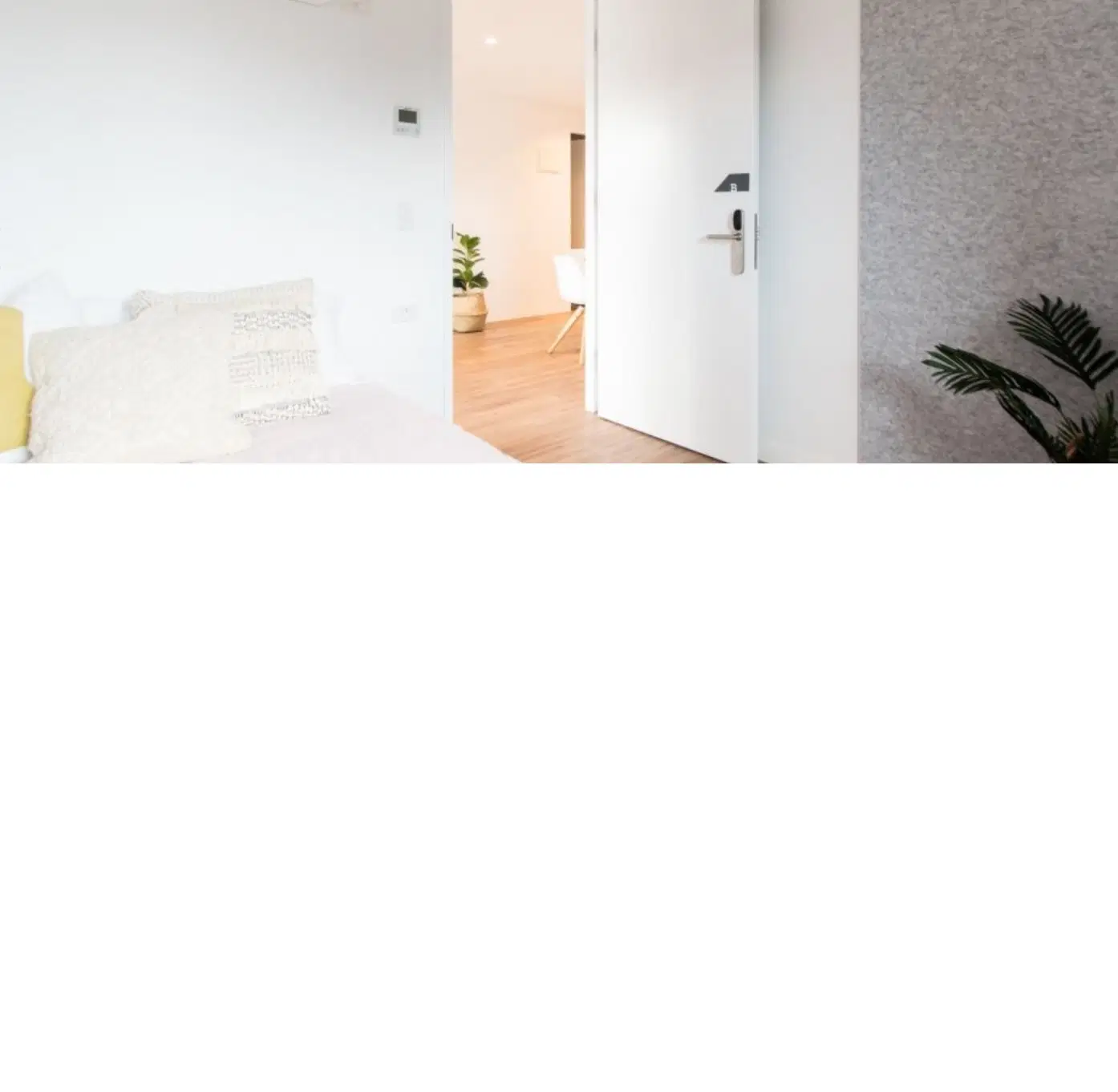 UniLodge Park Avenue, Melbourne – 2 Bedroom Apartment Accessible Terrace