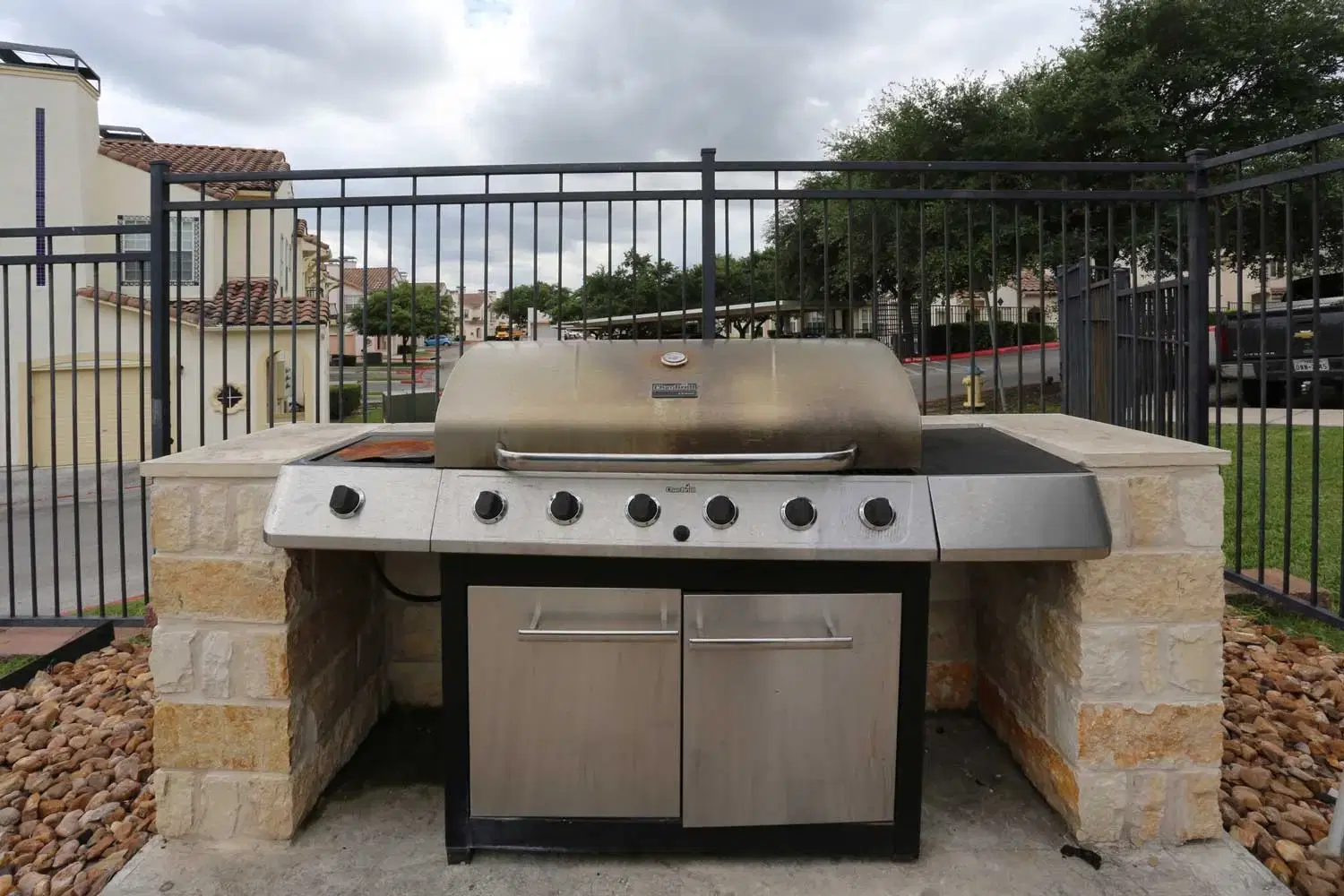 Oxford at Sonterra, San Antonio – Exterior