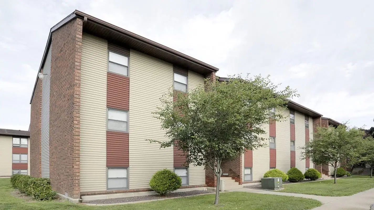 Cedar Point Apartments, Springfield – Exterior