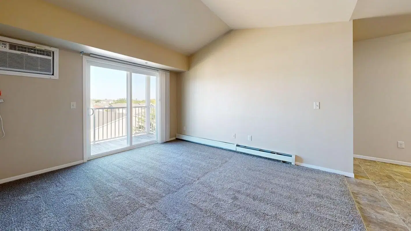 Lincoln Meadows Apartments, Dickinson – Room