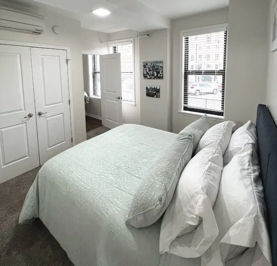 The Ashley Apartments, Detroit – Bedroom