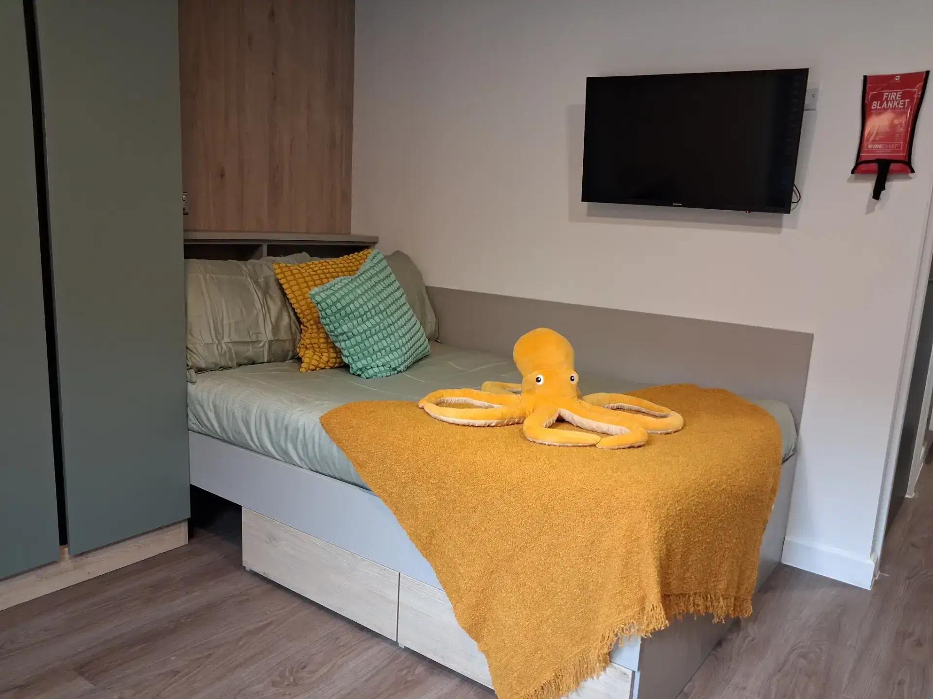 Regatta Place, Durham – Large Studio – Accessible