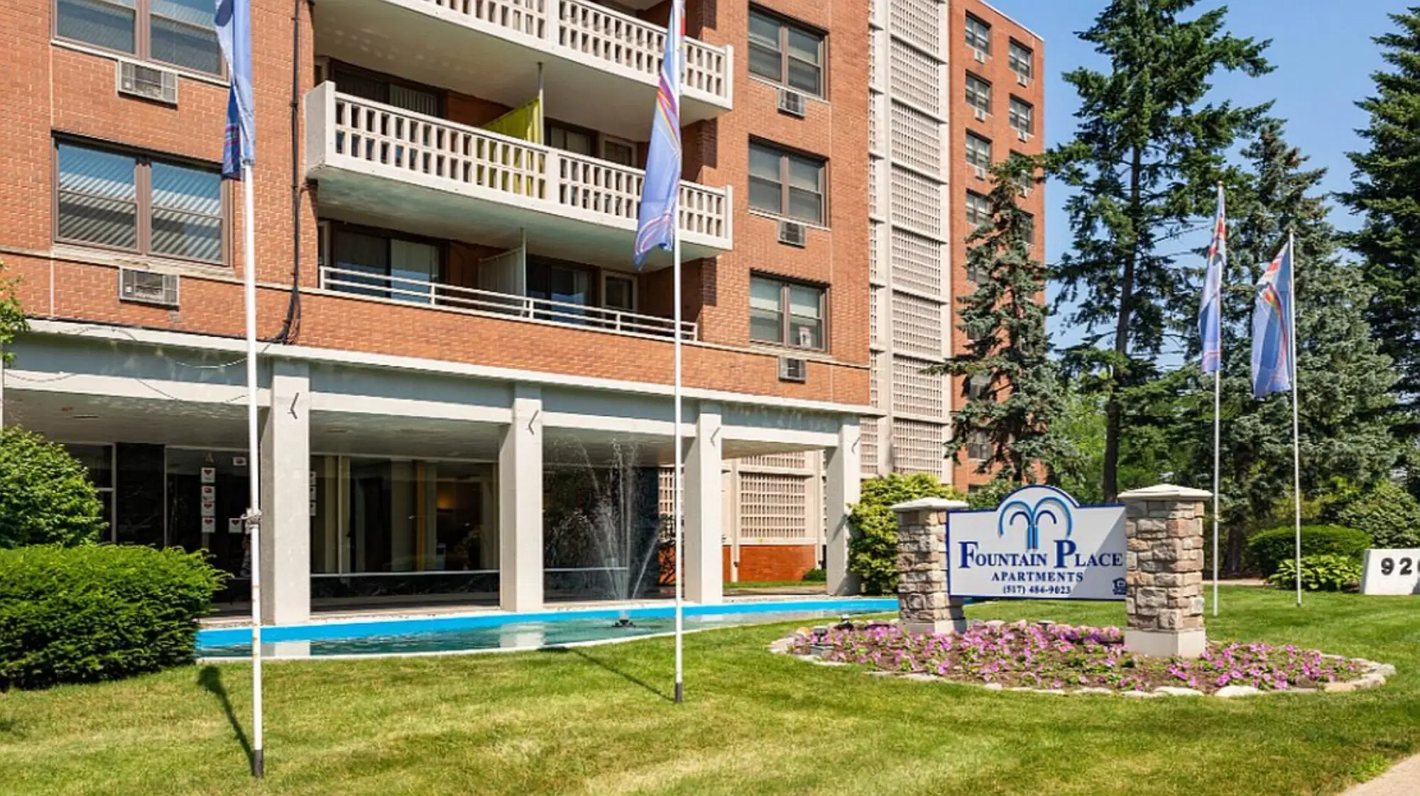 Fountain Place Apartments, Lansing – Exterior