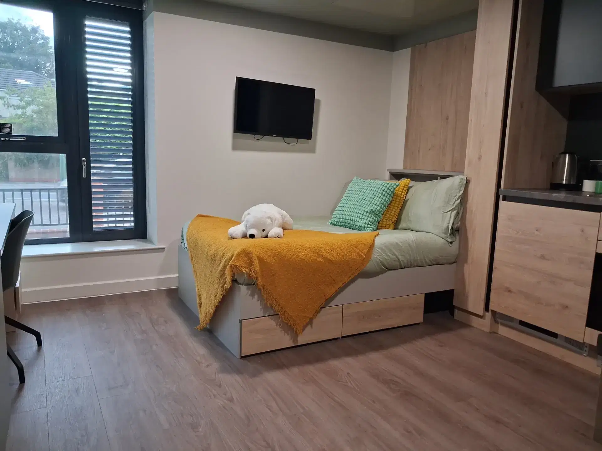 Regatta Place, Durham – Extra Large Studio – Accessible
