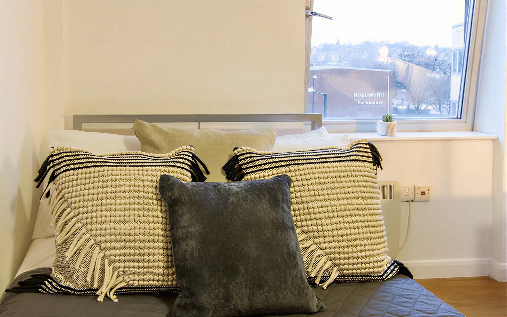 The Glasshouse, Nottingham – Copper 4-5 Bed Room