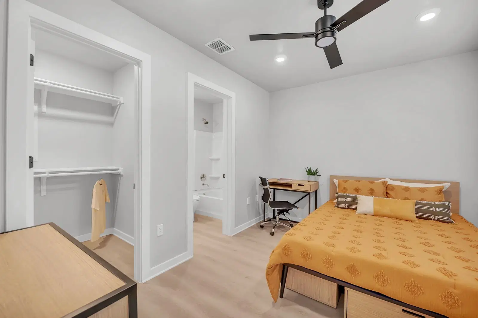 The Townhomes at The Timbers, San Marcos – Bedroom