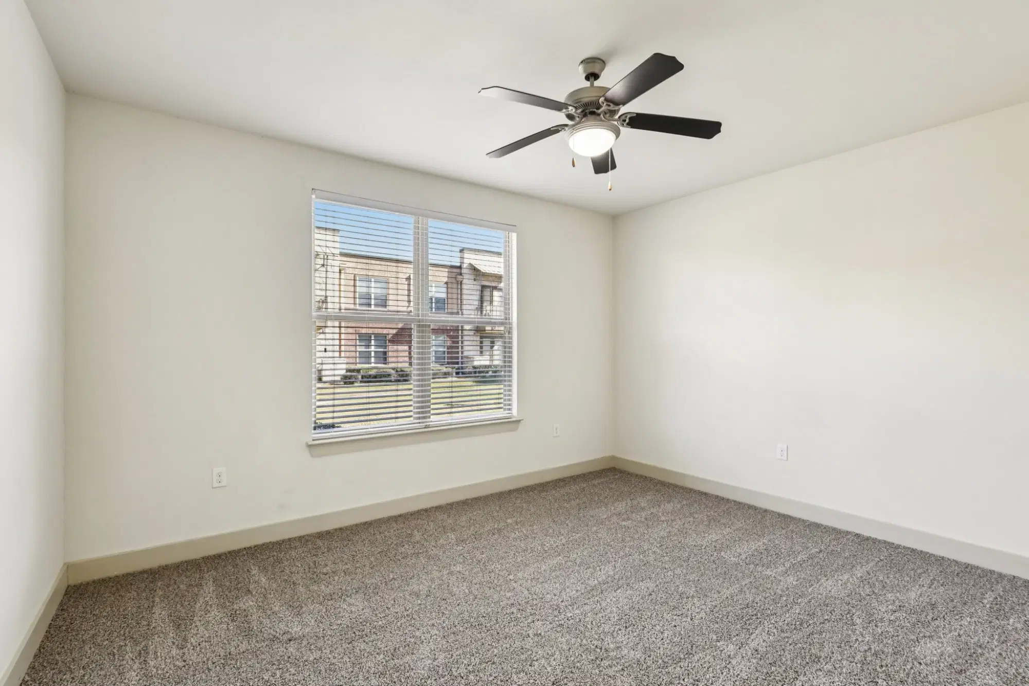 Oxford at the Boulevard, Corinth – Room