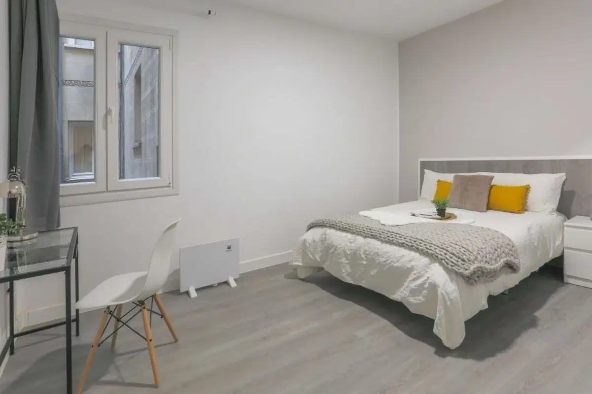 SPC 28045, Madrid – #12643: 8 Bed 2 Bath Room (Calle del Ferrocarril)