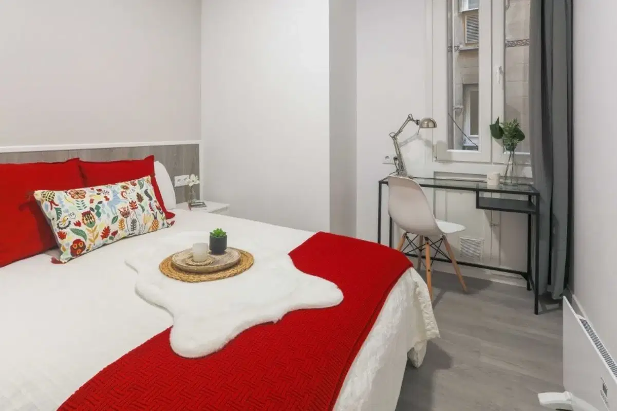 SPC 28045, Madrid – #12687: 8 Bed 2 Bath Room (Calle del Ferrocarril)