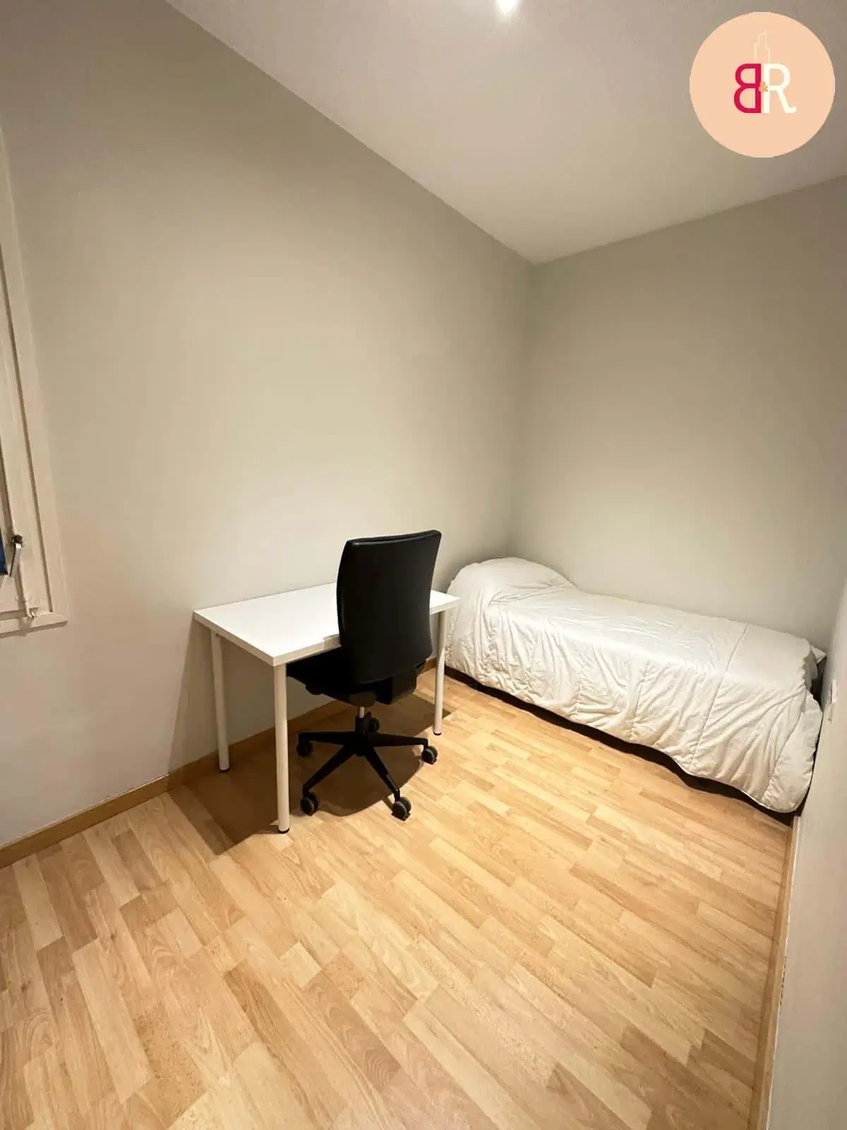 SPC 8034, Barcelona – #112941: 5 Bedroom and 2 Bathroom (Carrer del Trinquet)