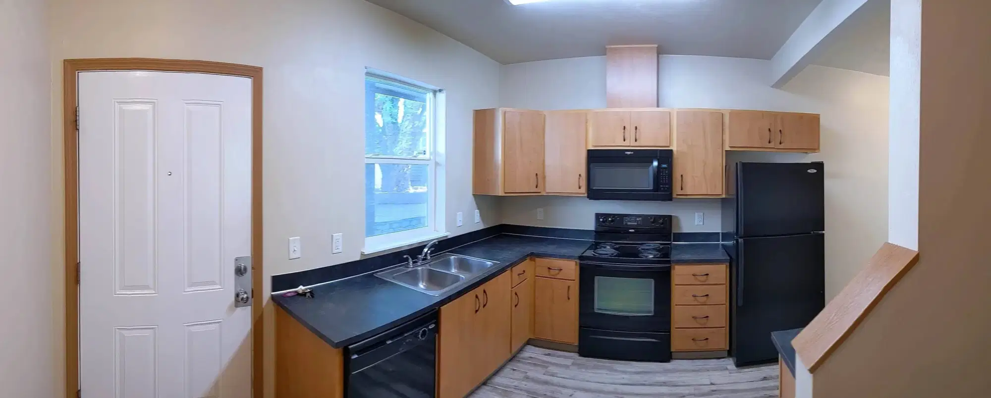 The Calvin, Eugene – Kitchen