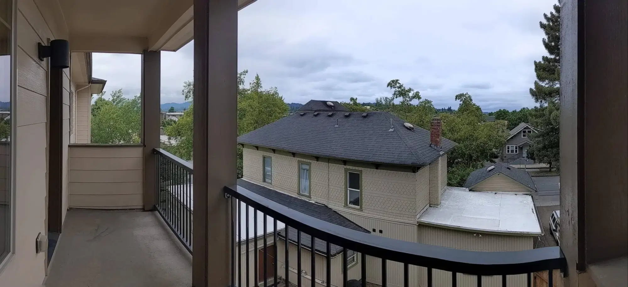 Alder Park, Eugene – Exterior