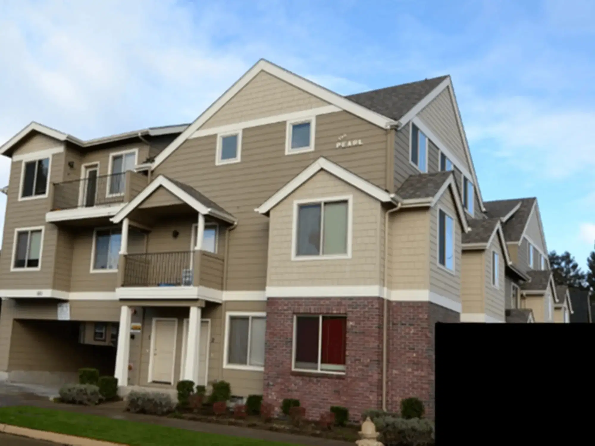 The Madrone, Eugene – Exterior