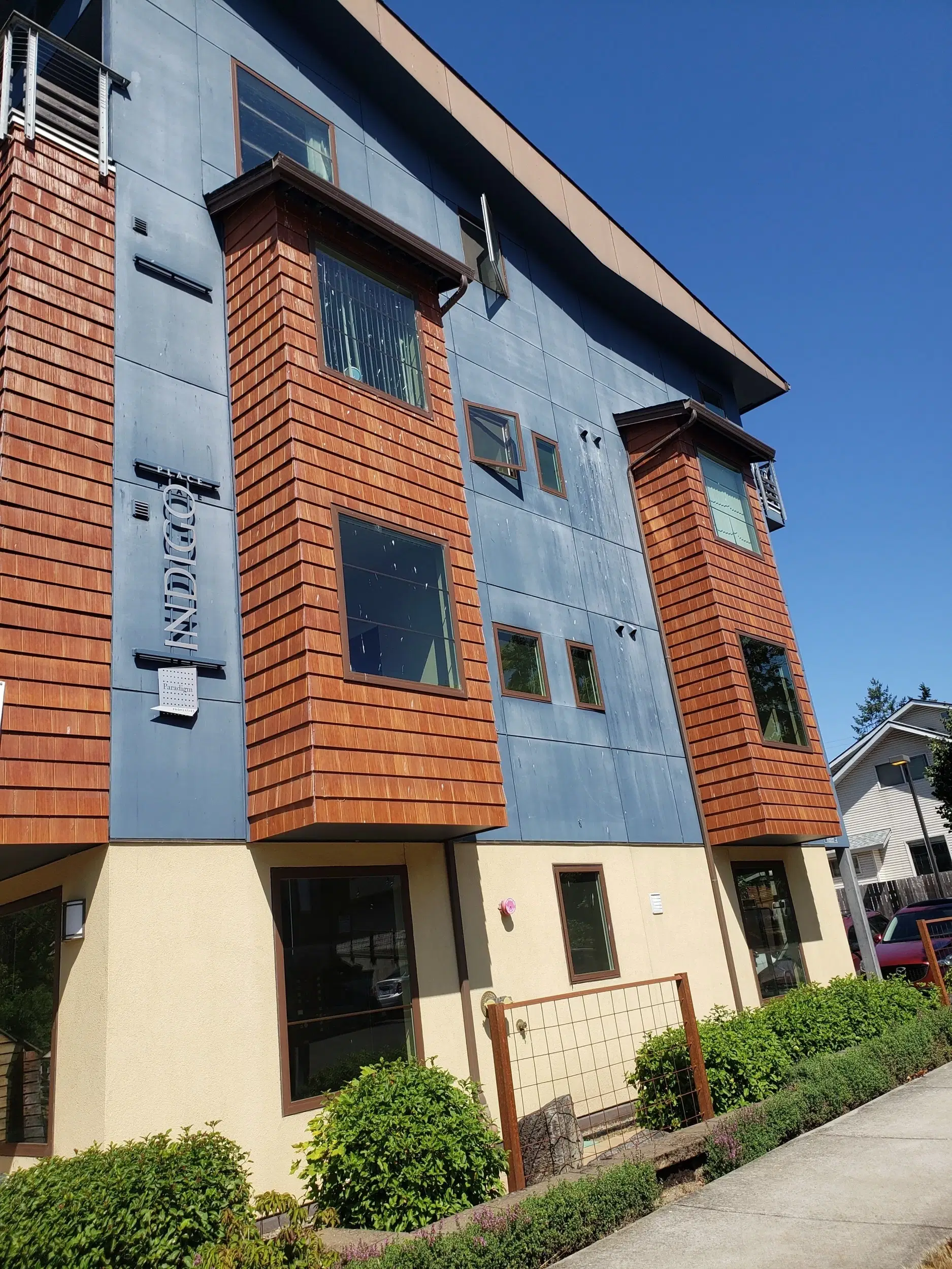 Indigo Place, Eugene – Exterior