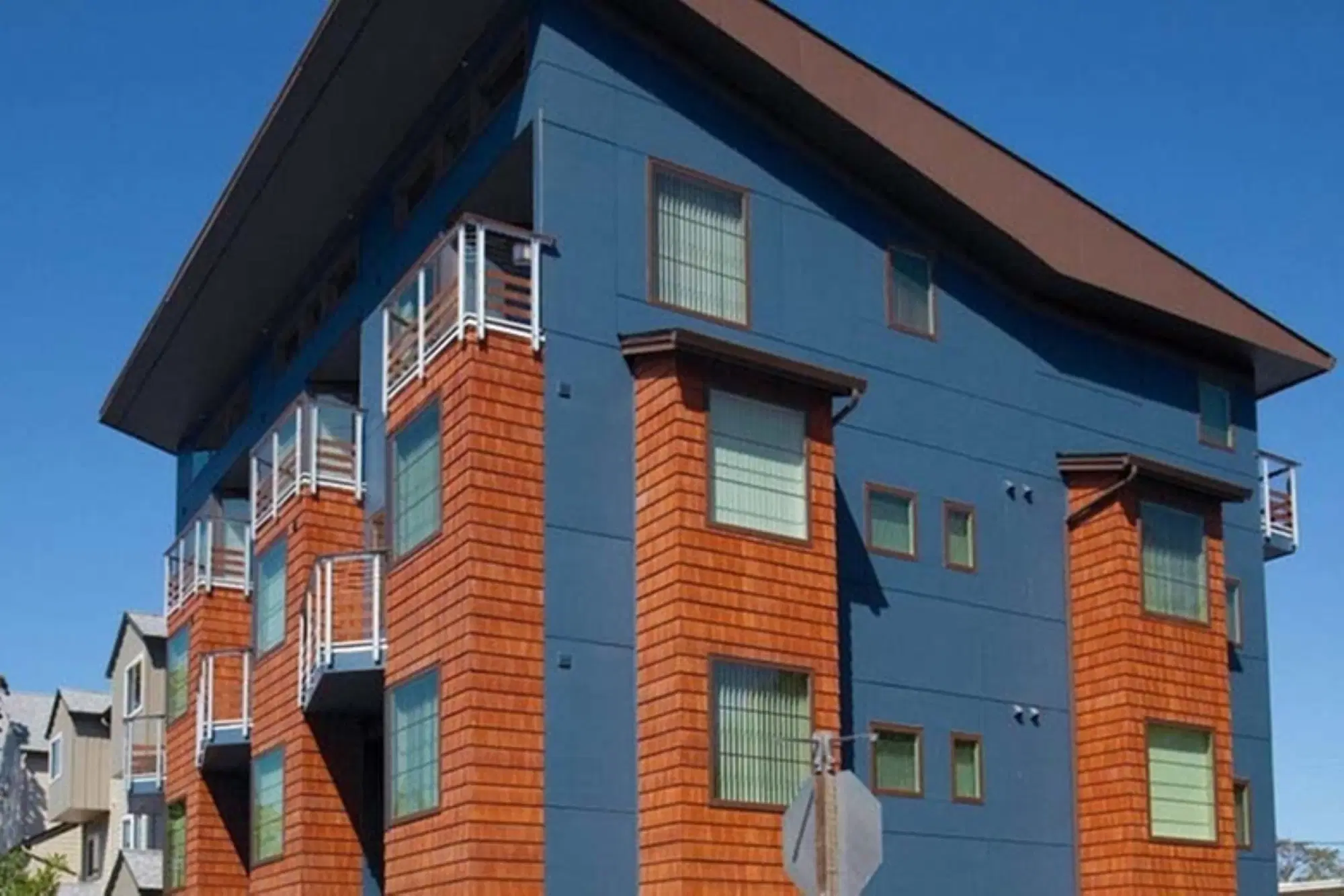Indigo Place, Eugene – Exterior