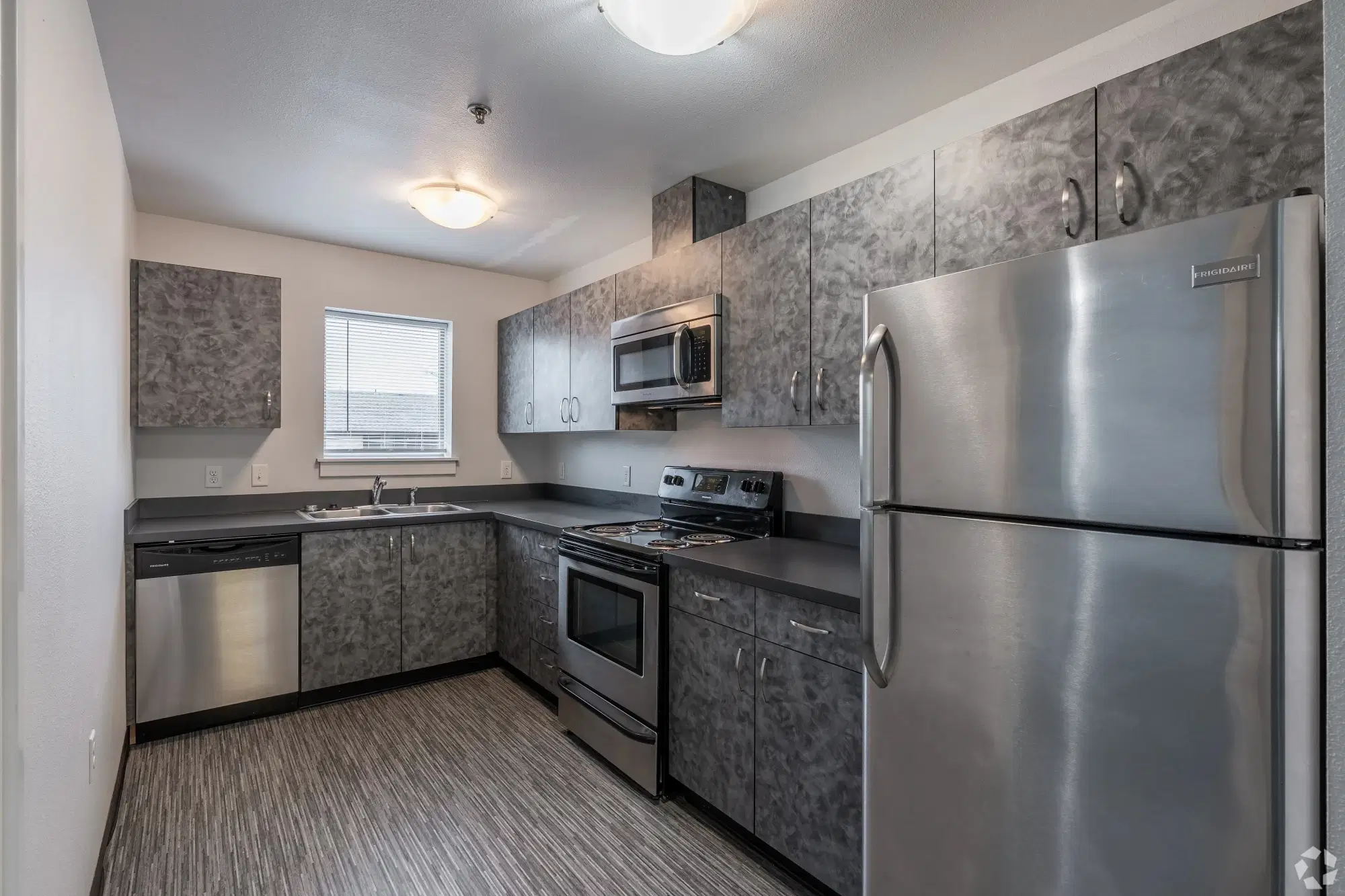 MW 2, Eugene – Kitchen