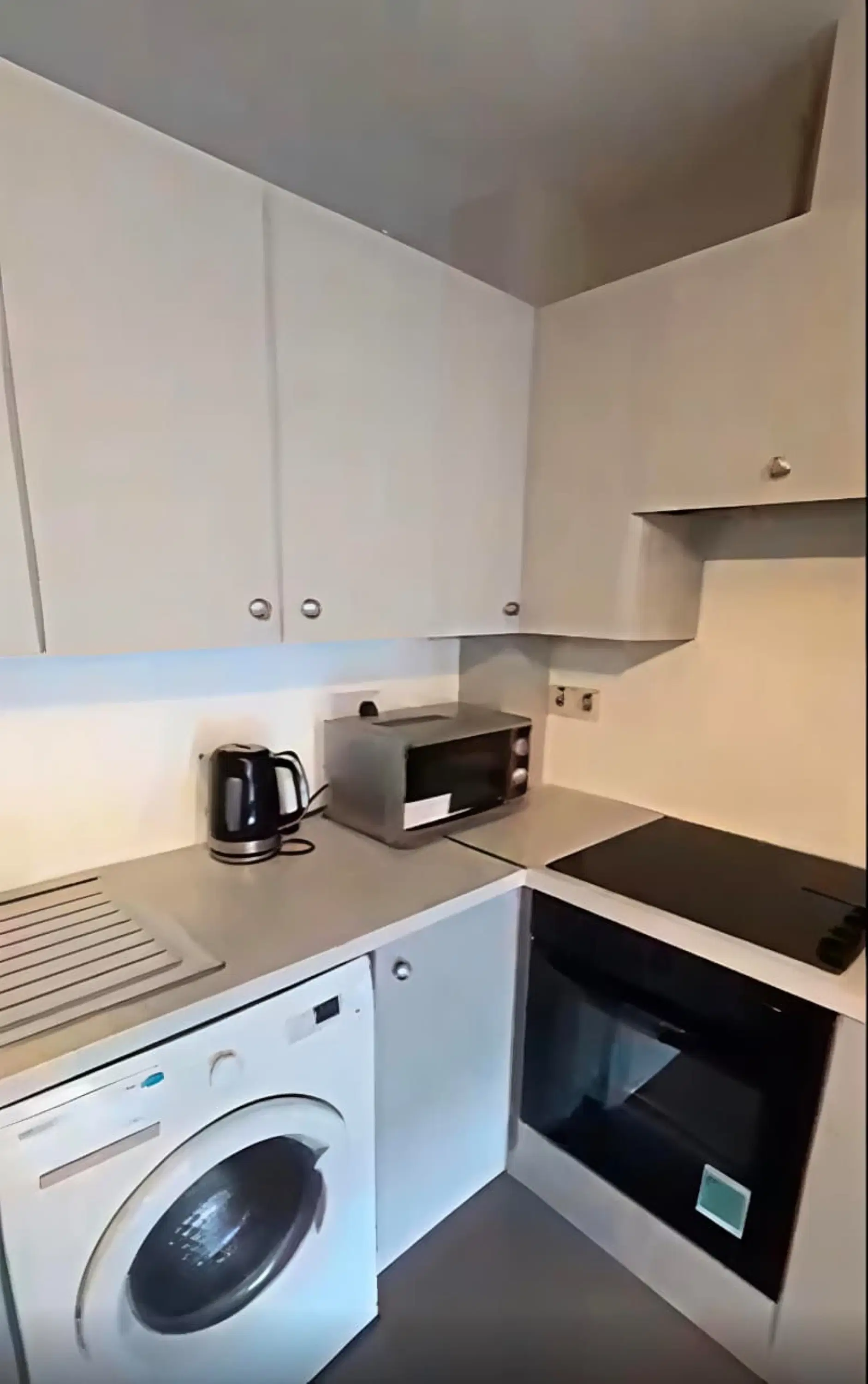 Room in A 2 Bedroom Apartment, 603 The Windmill, Dock Rd, Mountkennet, Limerick V94 W9R9 – Kitchen