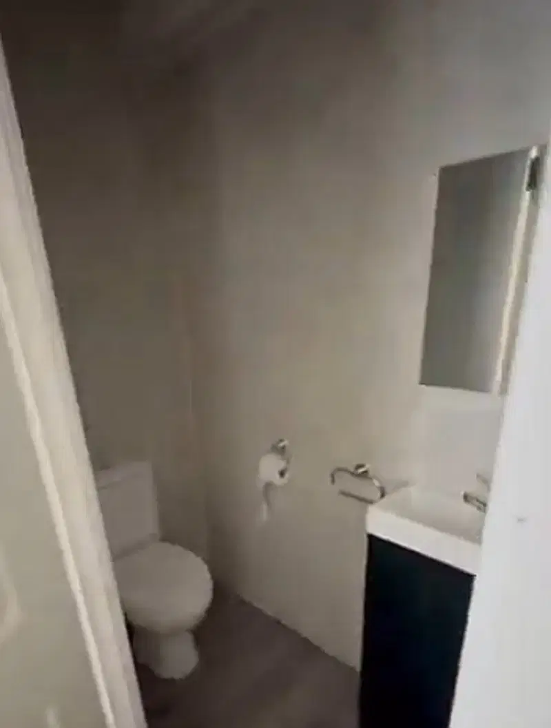 Room in A 8 Bedroom Apartment, 13A Grangemore Dr, Donaghmede, Dublin 13 D13 H9TX – Bathroom