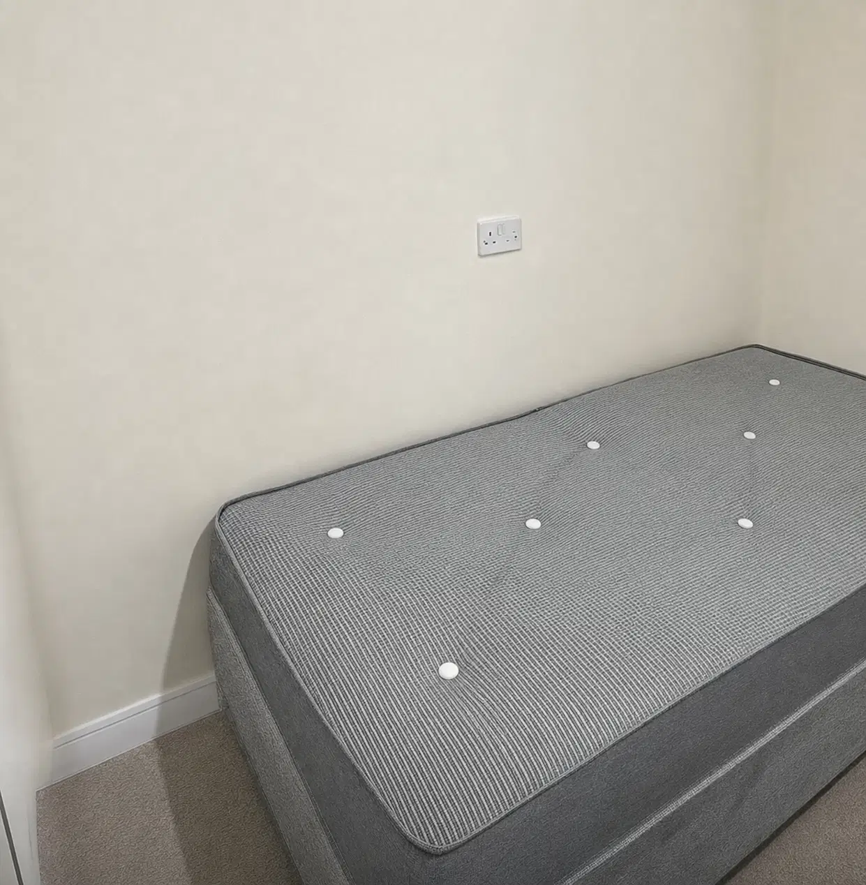 Room in A 8 Bedroom Apartment, 13A Grangemore Dr, Donaghmede, Dublin 13 D13 H9TX – Double Ensuite