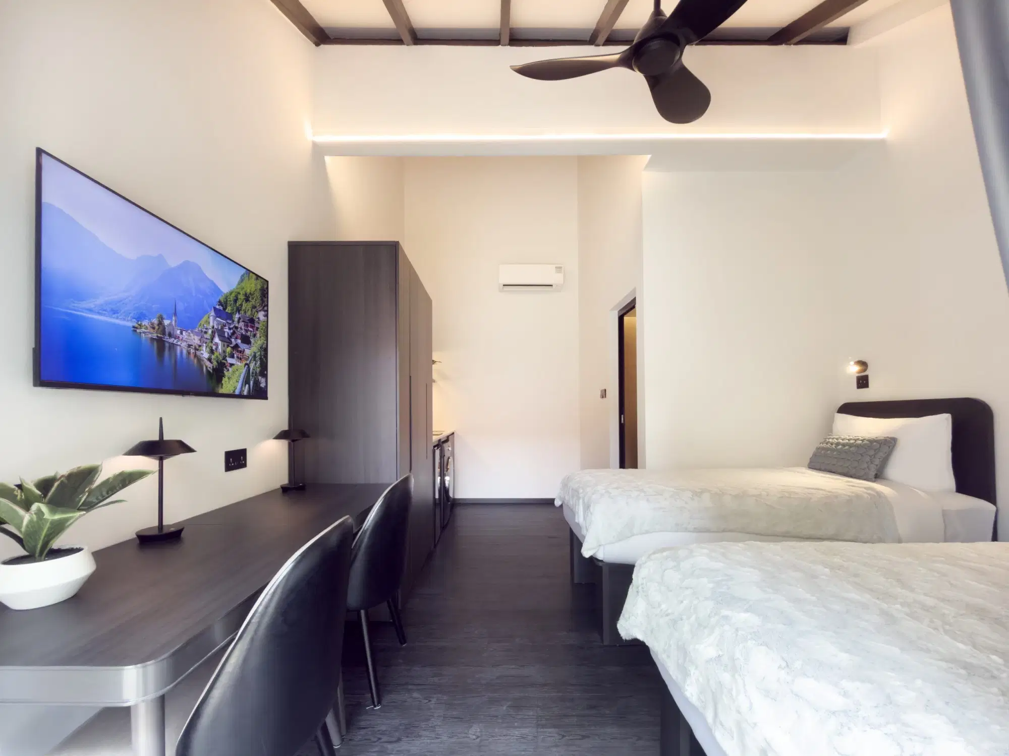 Coliwoo Resort Changi, Singapore – Deluxe Studio