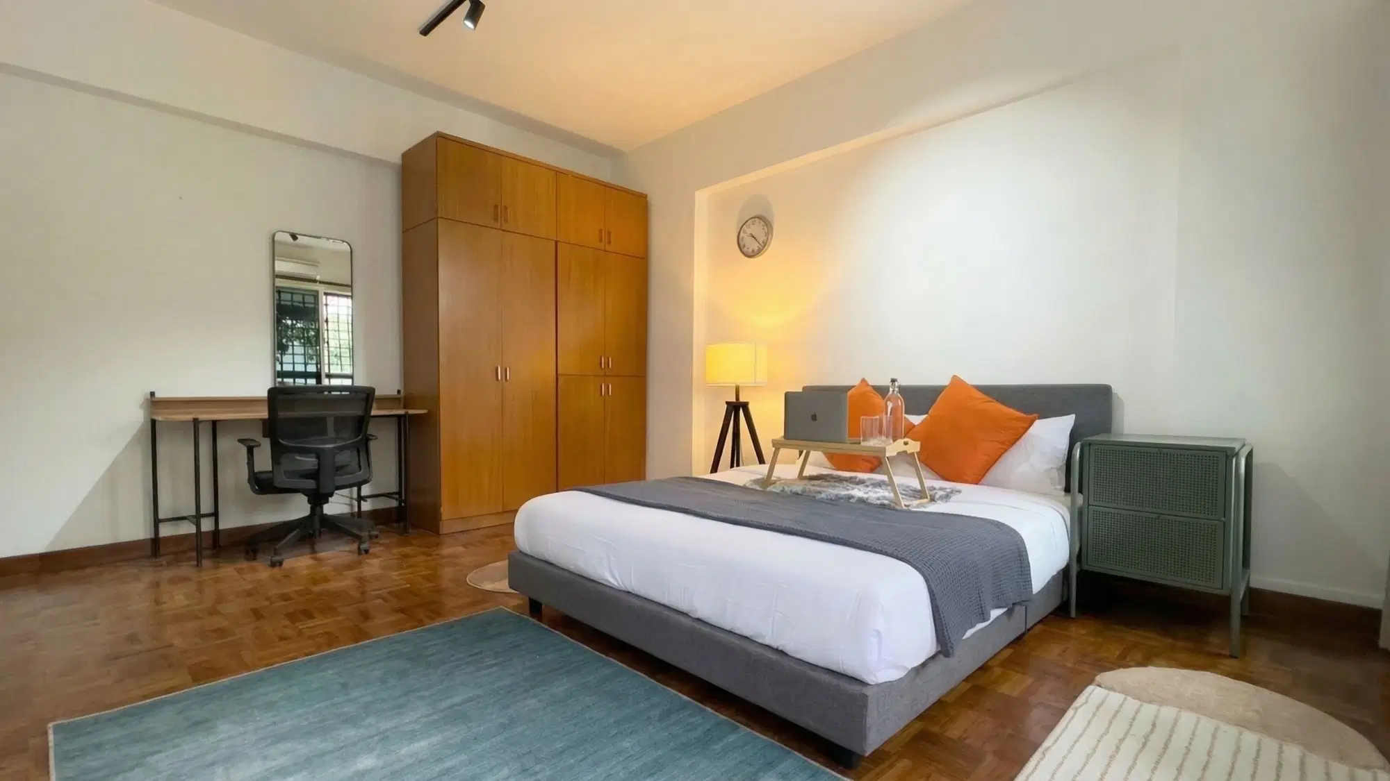 Room in a 6 Bedroom Apartment, 588 Yio Chu Kang Rd, Singapore 787072 – Master Room