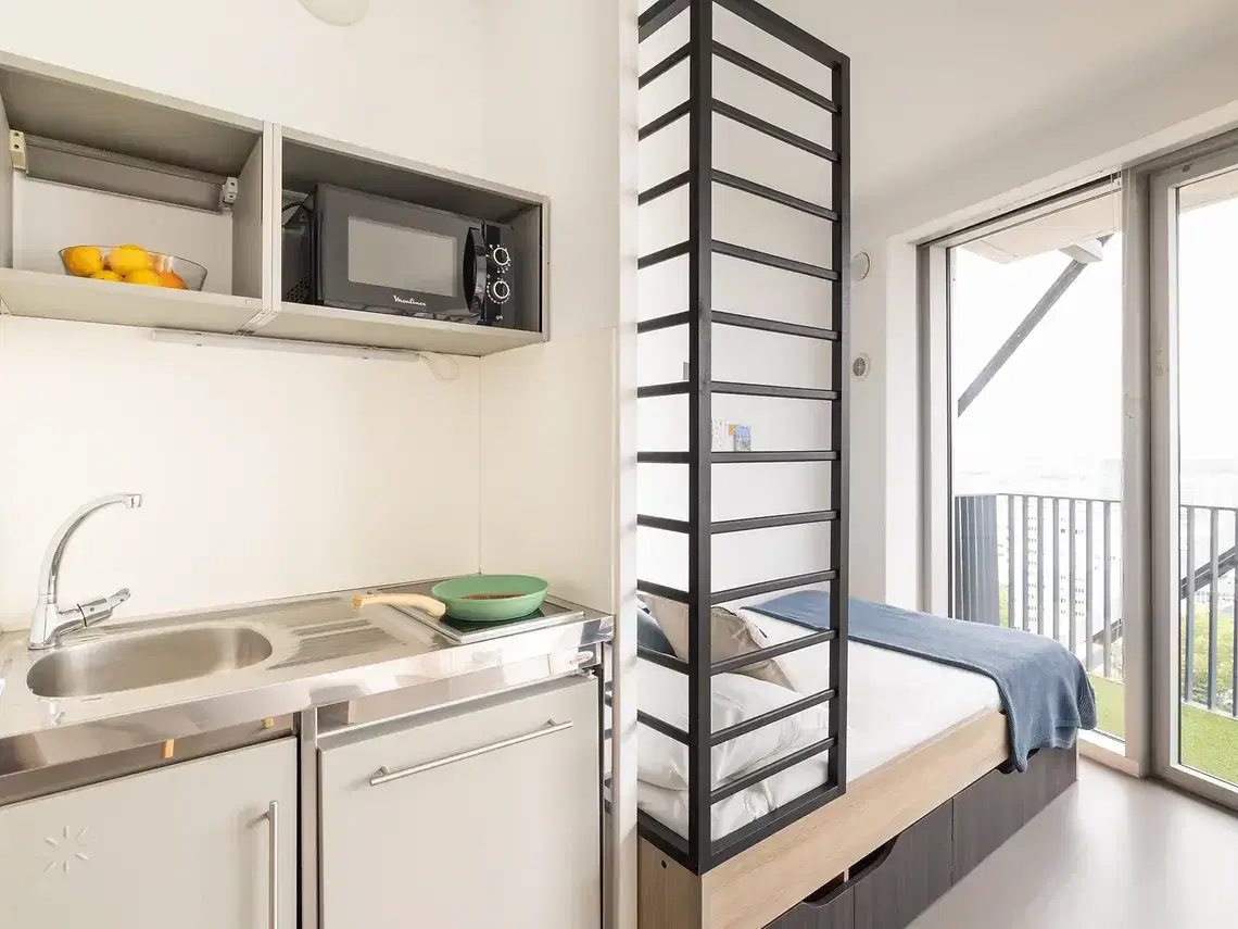Paris La Défense, Paris – Studio with Balcony