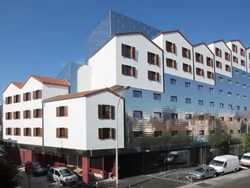 Paris Bagnolet, Paris – Exterior