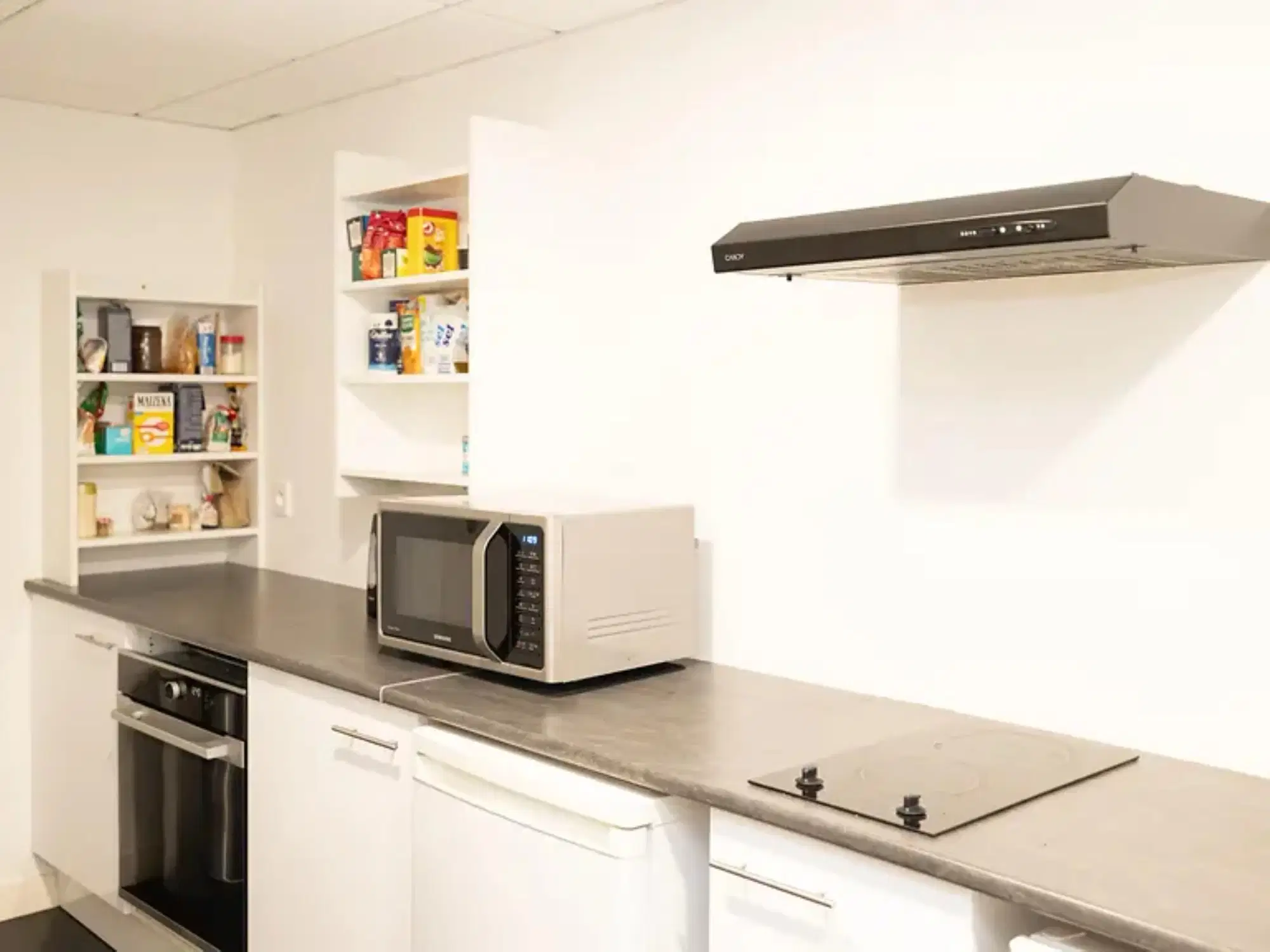 Paris Palaiseau, Paris – Kitchen