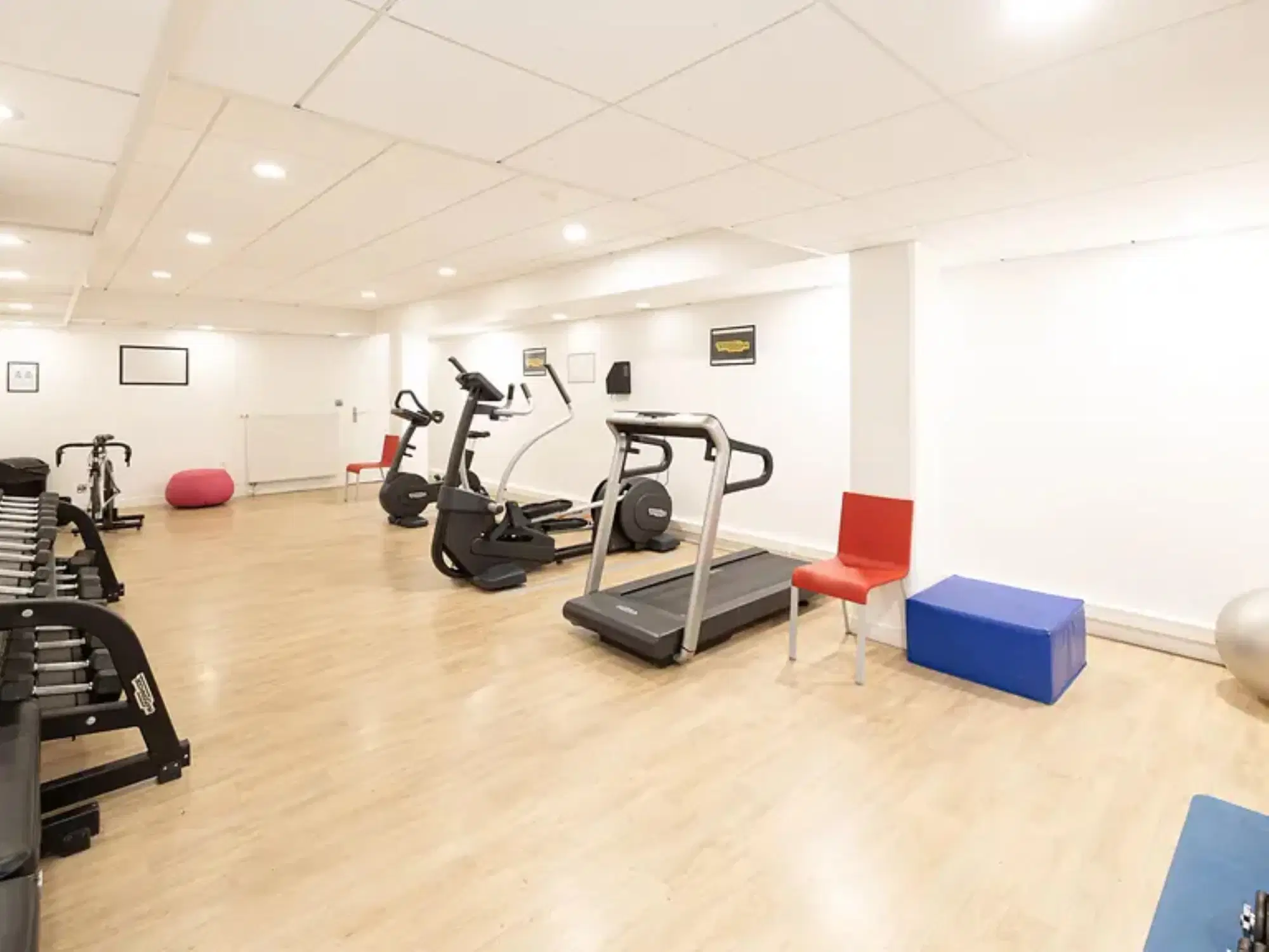 Paris Palaiseau, Paris – Amenities