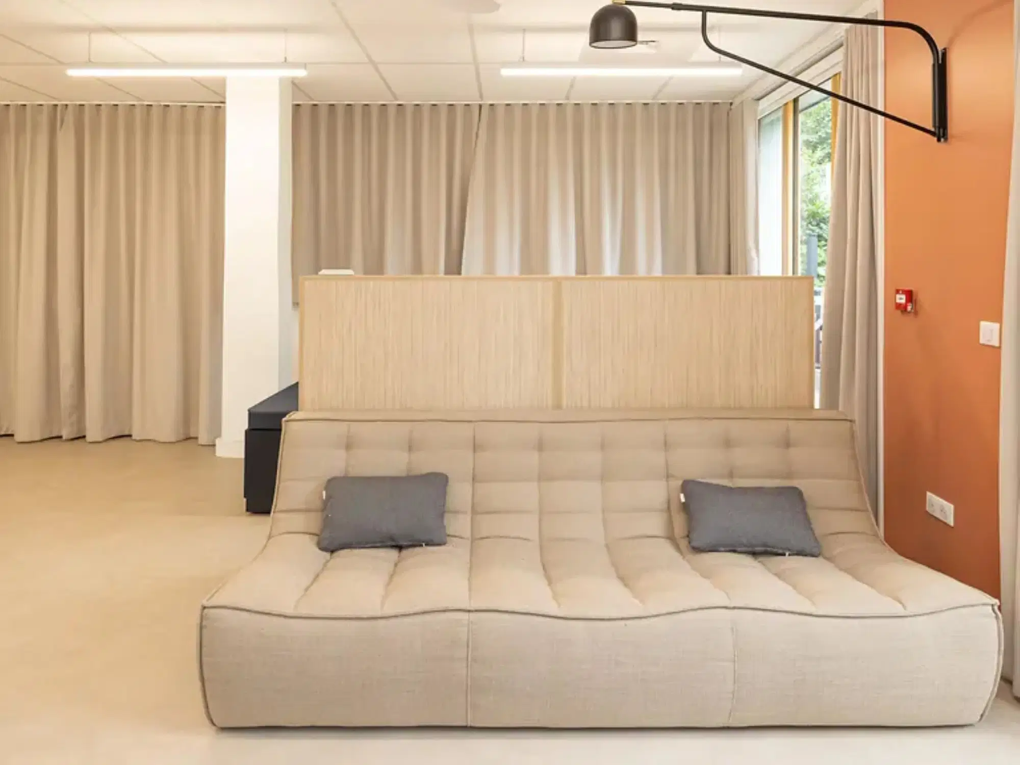 Paris West, Paris – Amenities