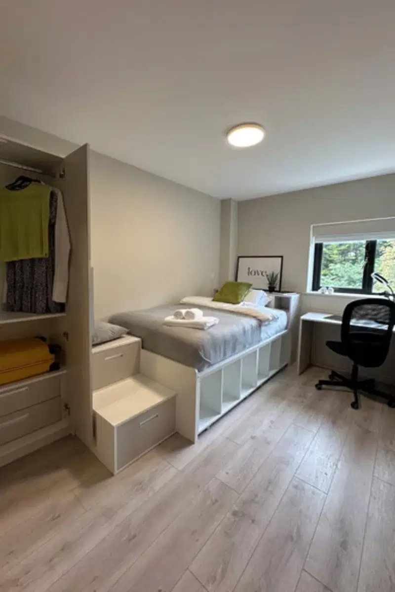 Canvas Cuirt-Na-Coiribe, Galway – Superior Twin En-Suite